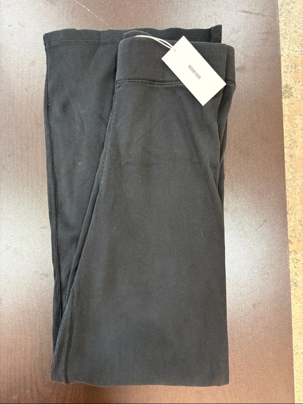 NWT Buck Mason Women’s Black Surplus Rib Weekender Pant Medium Retail $98-Flaw